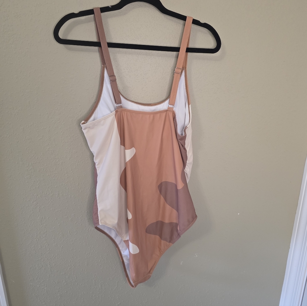 Camoflauge 2XL Brown and Tan Swimsuit - Picture 5 of 5